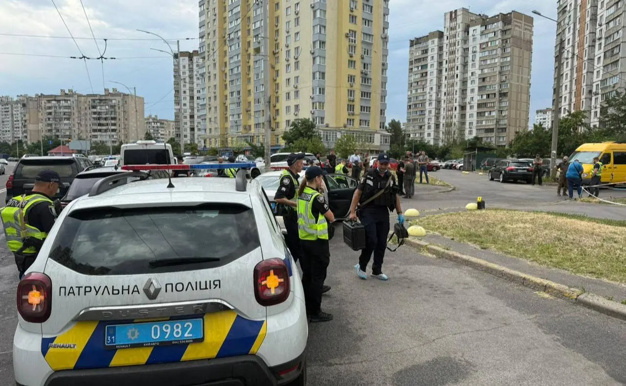 В Деснянському районі вранці сталась стрілянина й вбивство