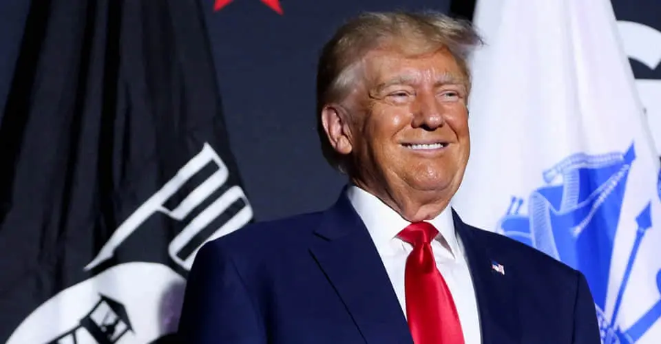 Білий дім не відкидає "майбутніх планів" щодо поїздки Трампа до РФ
