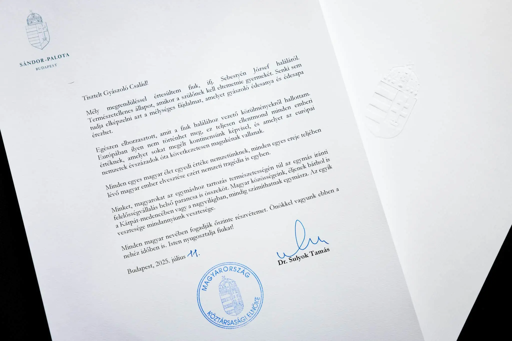 Президент Угорщини написав листа сім&#700;ї угорця, нібито смертельно побитого ТЦК