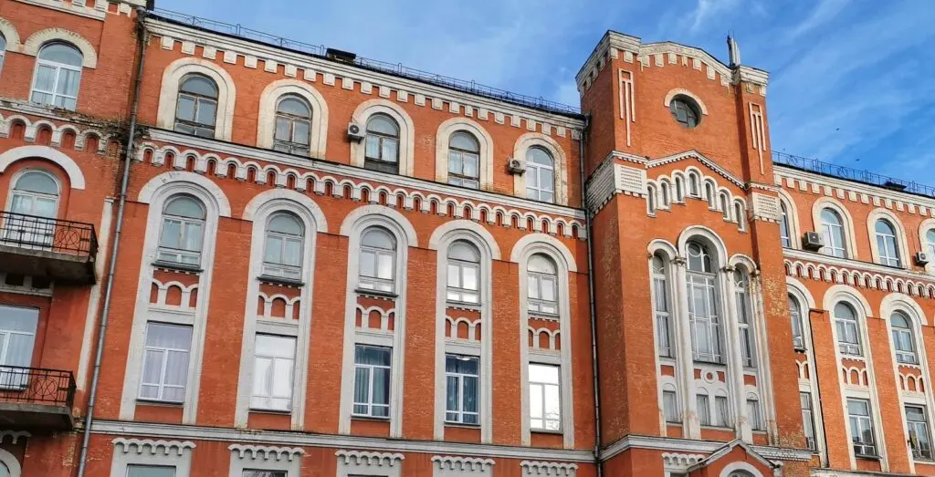 У центрі Києва збудують паркінг на 300 місць біля Свято-Михайлівської лікарні