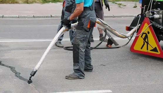 За герметизацію тріщин на шляхопроводах, мостах та в підземних переходах Києва заплатять 19,8 млн гривень