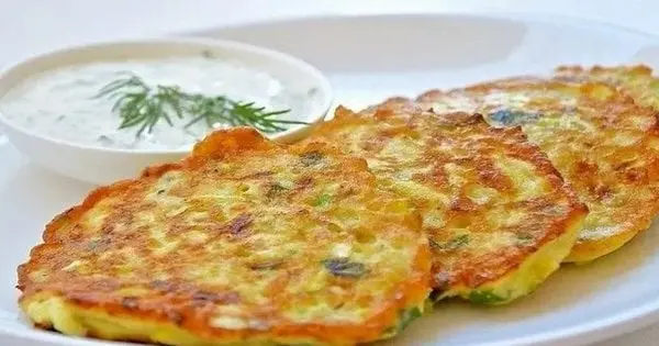 Кабачкові оладки. Рецепт дня