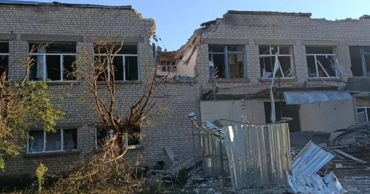 Росіяни обстріляли ліцей і дитсадок у Харківській області
