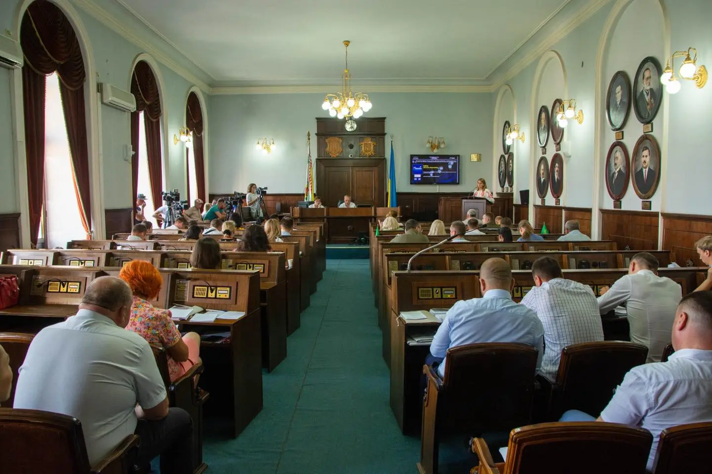 Клічук ще не визначився, кого він бачить новим секретарем міськради. Каже, що поки справляється сам