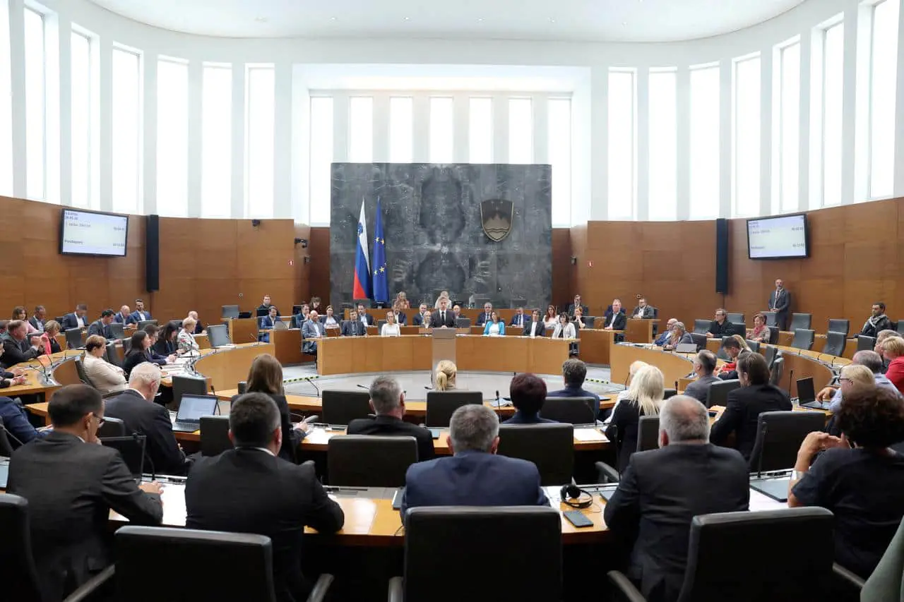 У Словенії заблокували закон про легалізацію асистованого суїциду