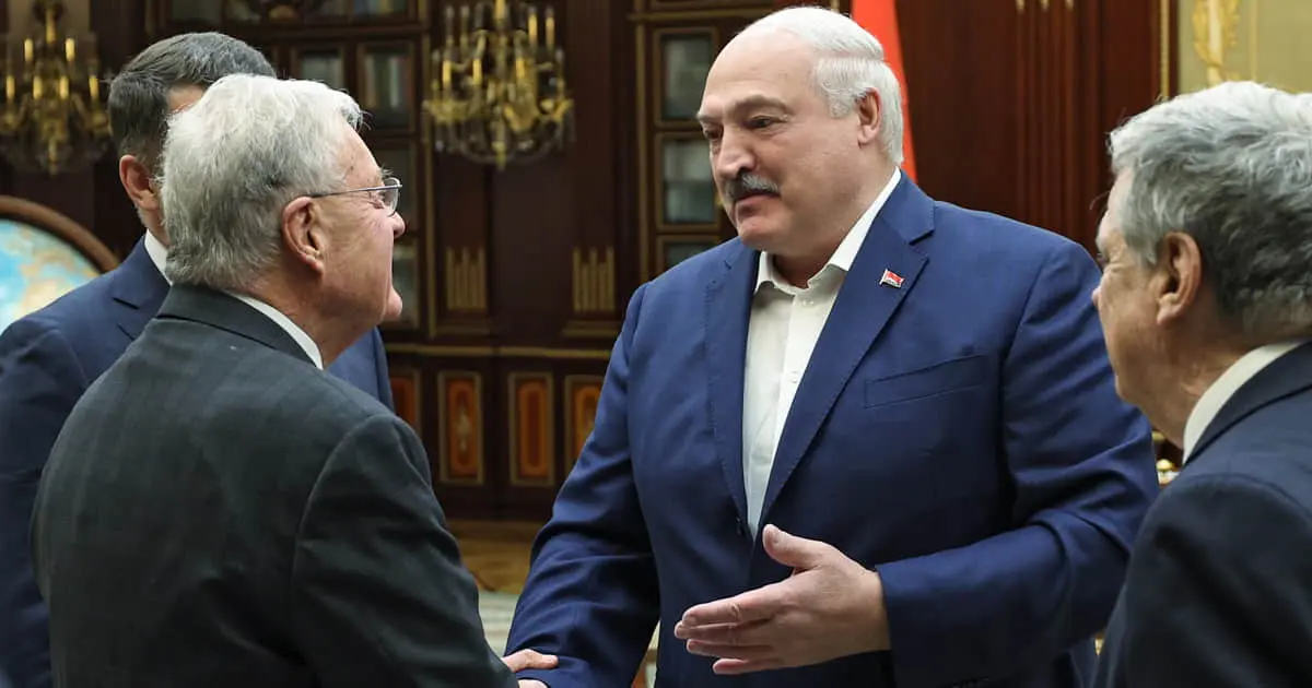 Торги Трампа з Лукашенком: що стоїть за візитом генерала Келлога до Мінська