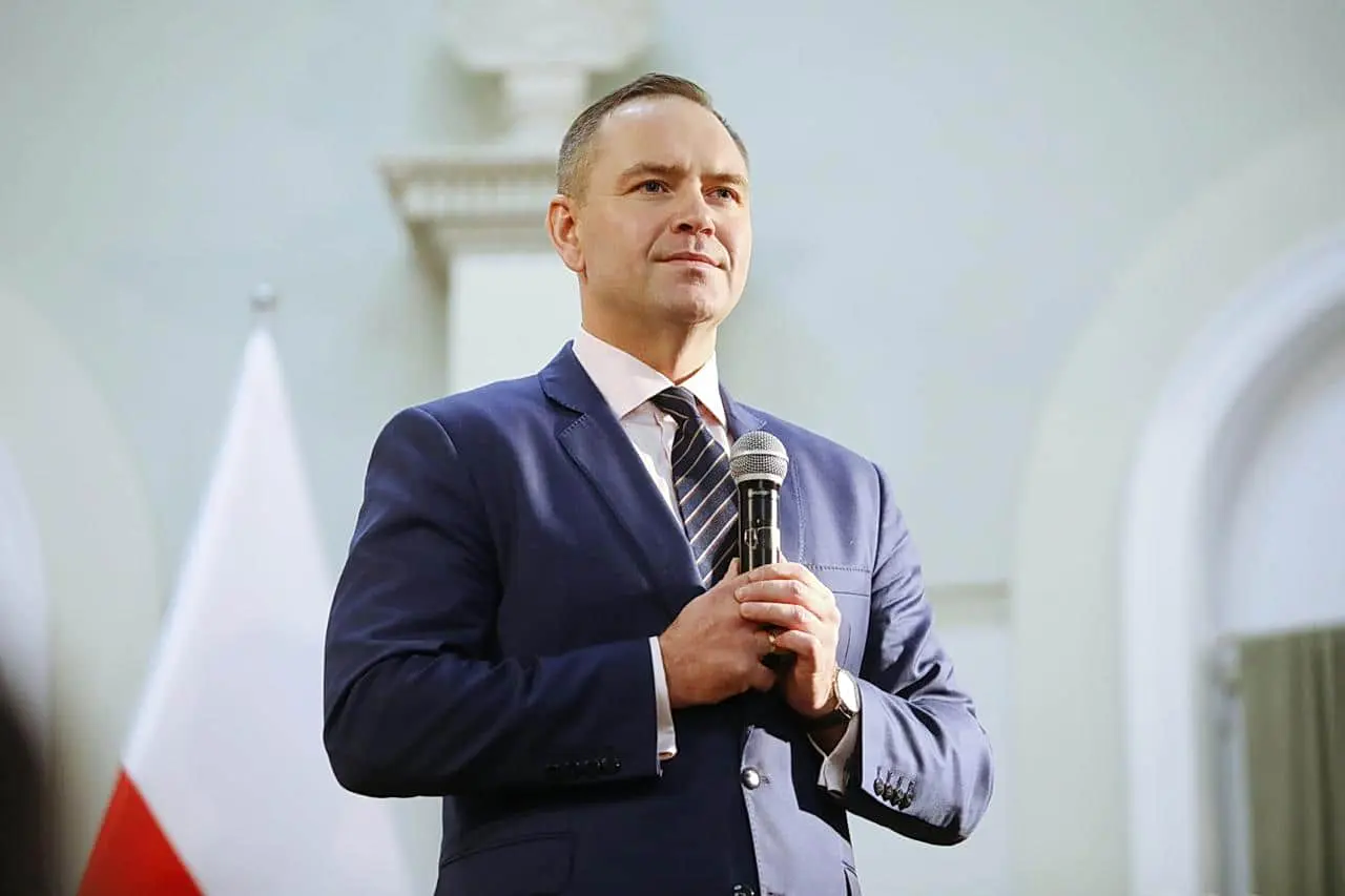 У Польщі остаточно затвердили обрання Кароля Навроцького президентом