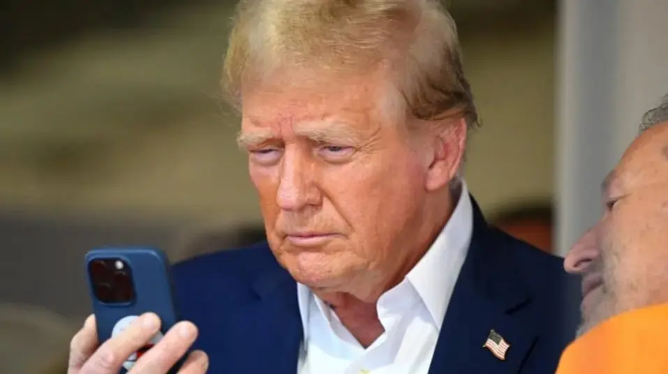 Трамп дозволив компаніям ігнорувати закон про заборону TikTok, посилаючись на "конституційні повноваження"