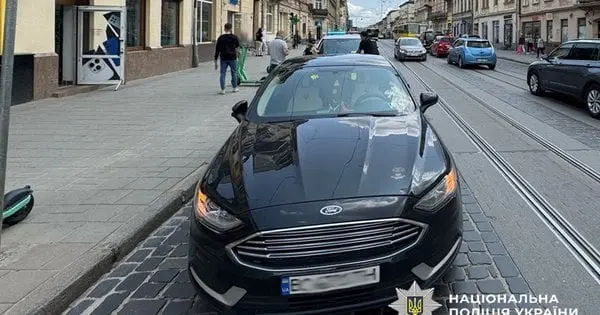 Львів’янка потрапила у реанімацію через наїзд легковика
