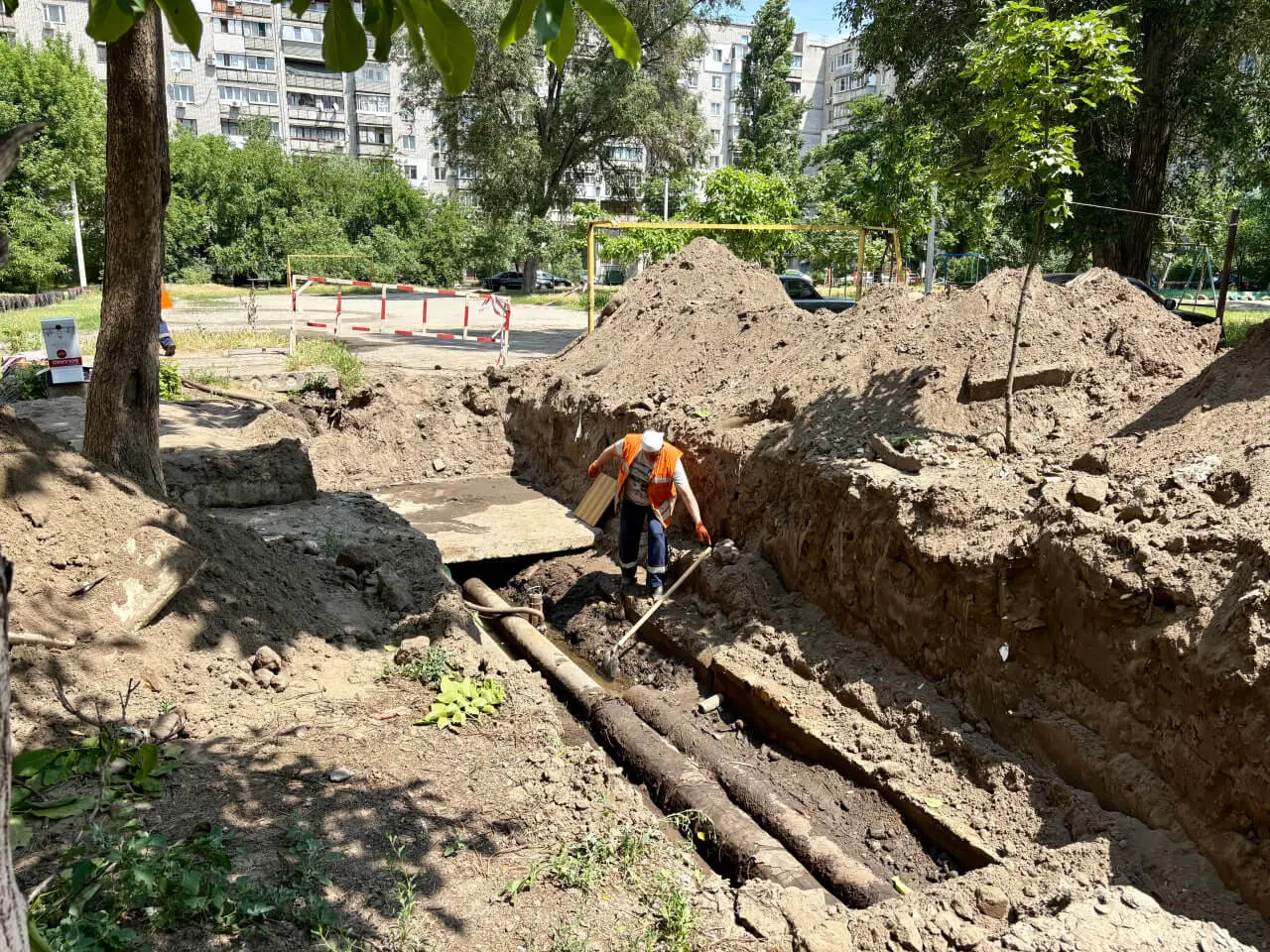 Дніпро готується до нового опалювального сезону: у місті ремонтують та оновлюють тепломережі