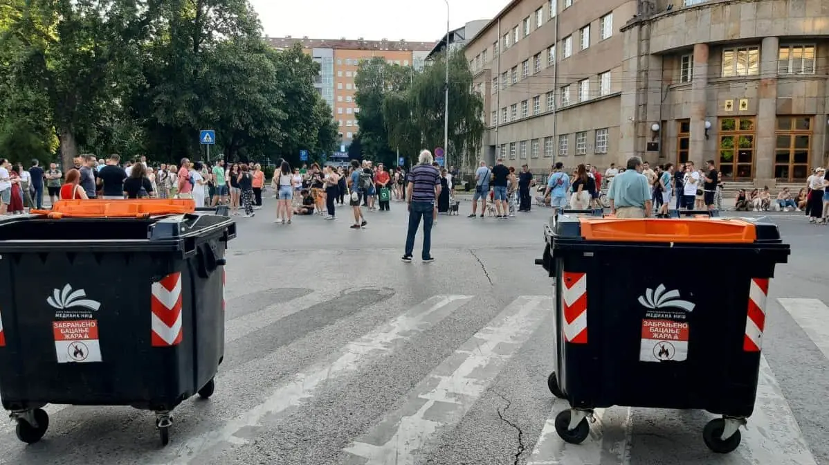 У Сербії продовжилися антиурядові протести у Белграді та інших містах