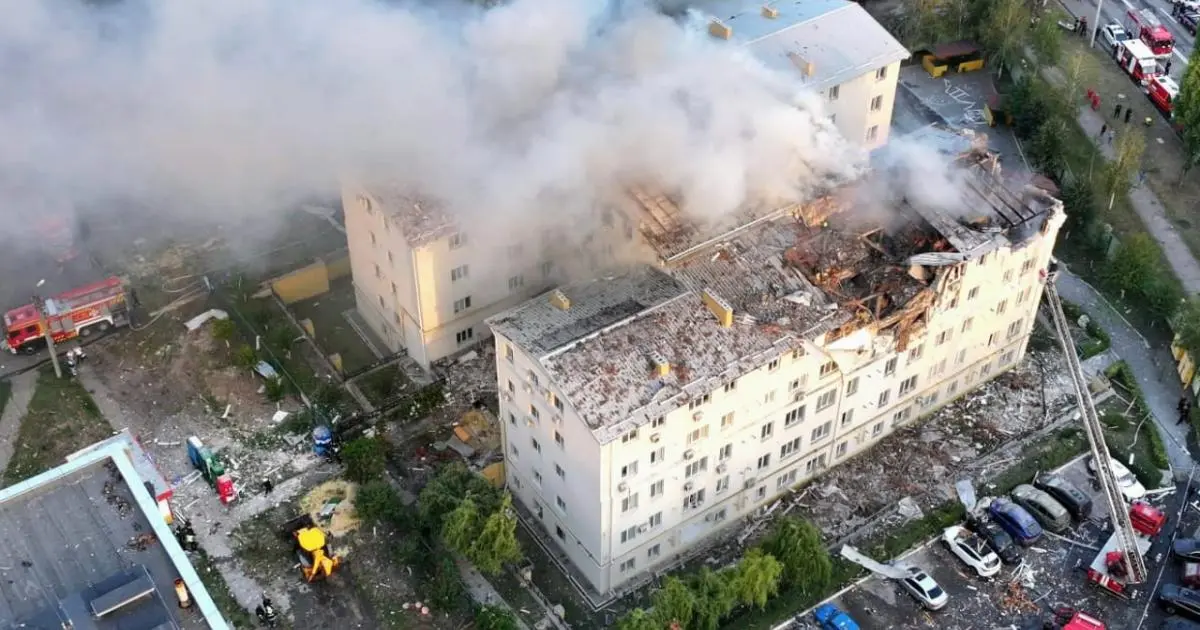 Російська атака на Харків: загинули люди, триває пошуково-рятувальна