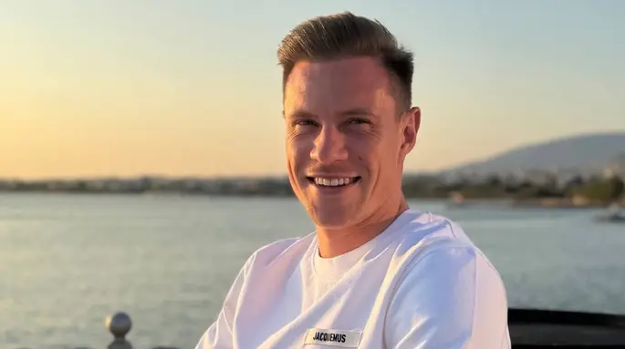 Капітан Барселони, який нещодавно розлучився через зраду, засвітився на відпочинку з новою дівчиною