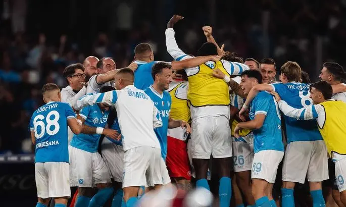 Победа на 90+5. Наполи - Кальяри 1:0. Видео голов и обзор матча