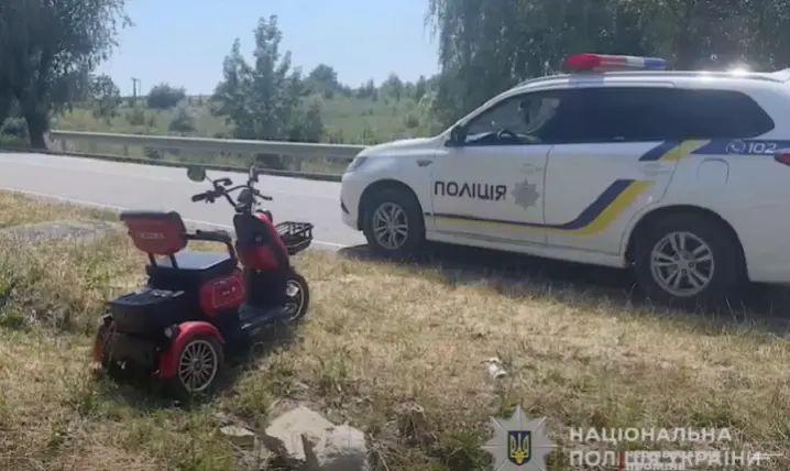 Велосипедист врізався у вантажівку: на Буковині трапилось 2 аварії