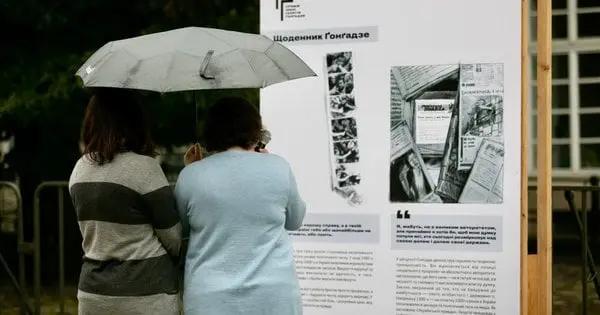 У Львові відкрили вуличну виставку «Щоденник Георгія Ґонґадзе». Фото дня