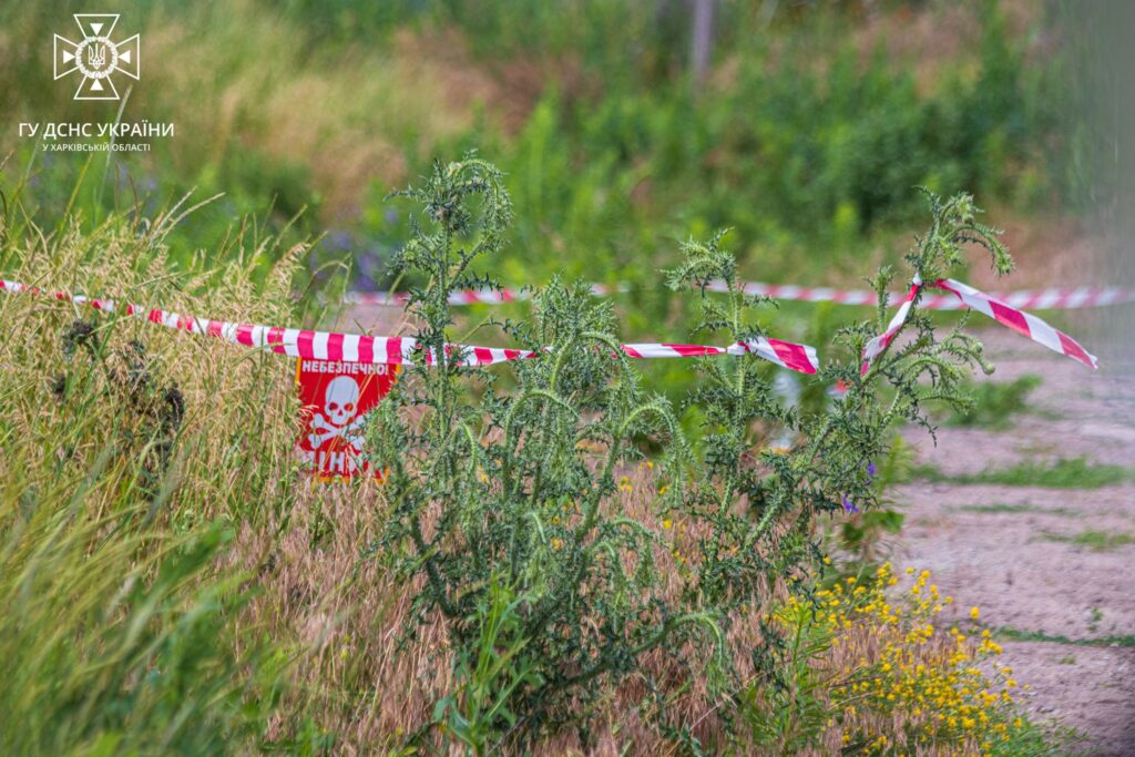 Автомобіль підірвався під Харковом – постраждали двоє чоловіків