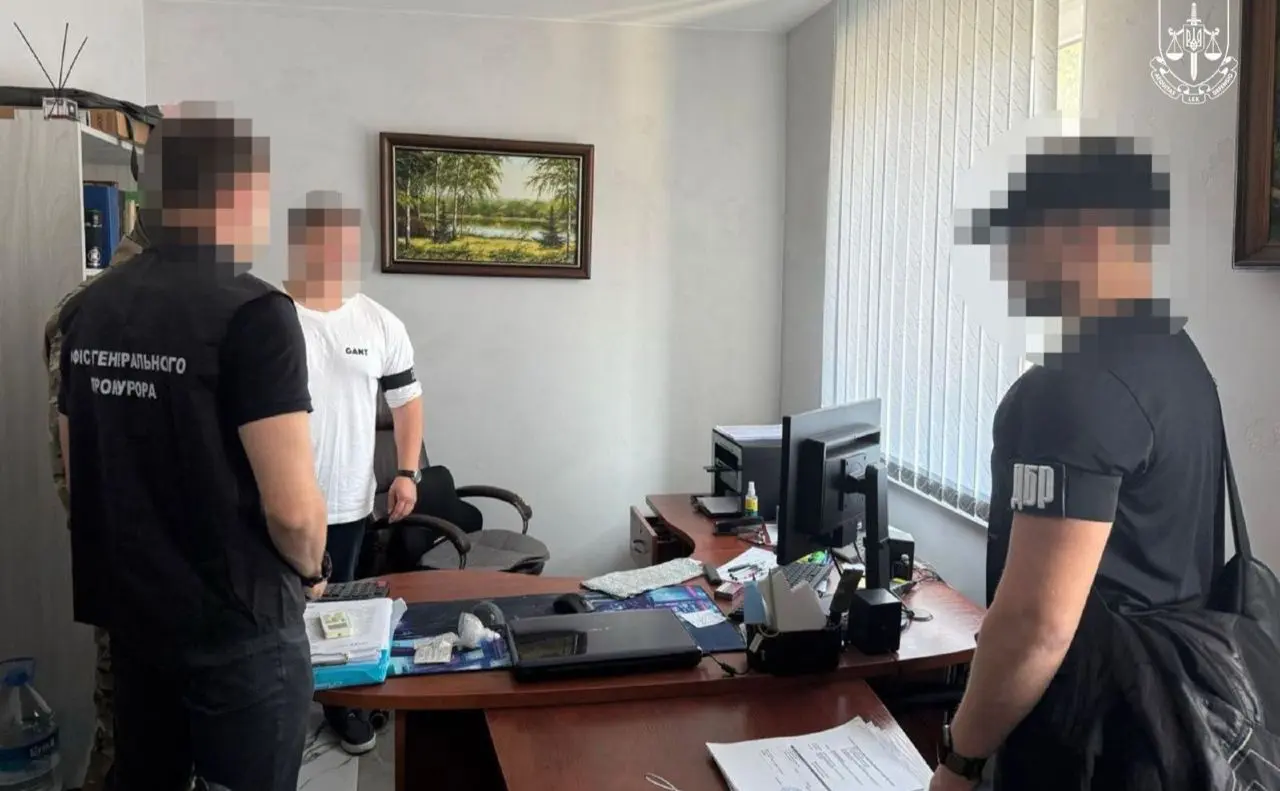 Не додавали продуктів військовим: учасників схеми затримали