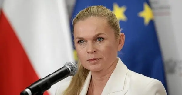 Міністерка освіти Польщі вимагає переписати українські підручники з історії
