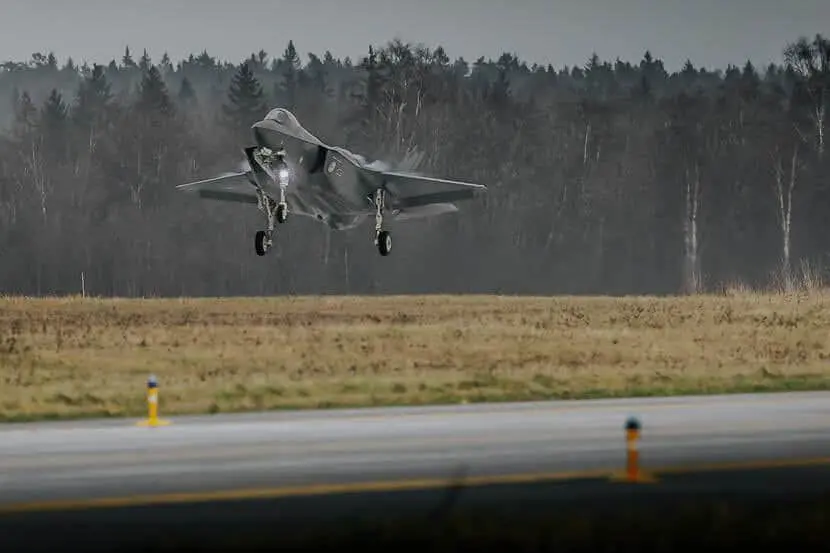 Нідерландські F-35 захищатимуть шляхи постачань допомоги Україні в Польщі