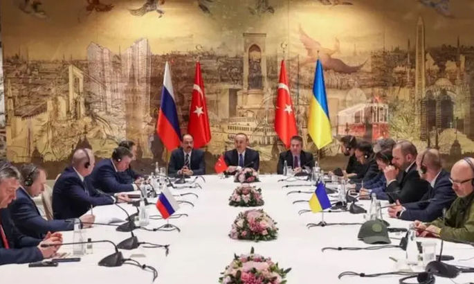 Переговоры между Украиной и РФ приостановлены/поставлены на паузу