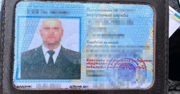 Працівник Рівненського СІЗО постачав наркотики арештантці за інтимні фото