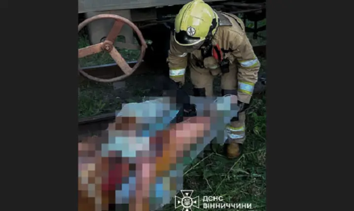 На Вінниччині підлітка на вагоні поїзда вдарило струмом: він у вкрай важкому стані