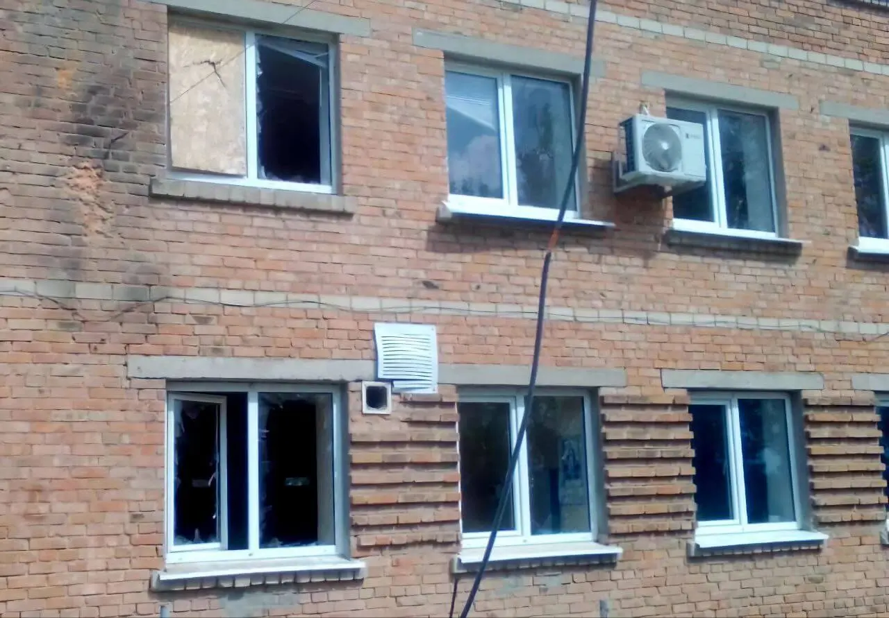 Троє людей загинули та шість постраждали внаслідок ворожих ударів по Дніпропетровщині