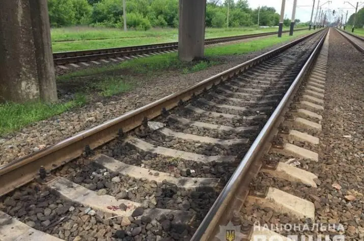 На Одещині потрапила під потяг та загинула 17-річна дівчина