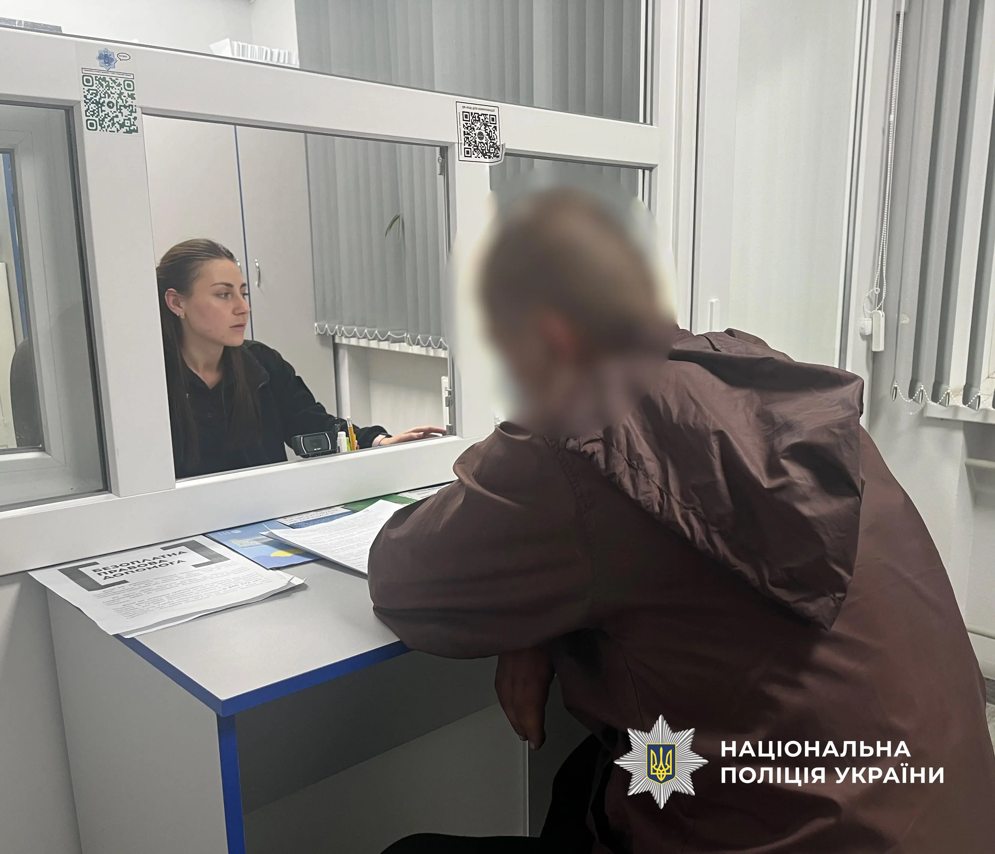 Погрожував продавчині ножем: на Одещині затримали підозрюваного в розбійному нападі
