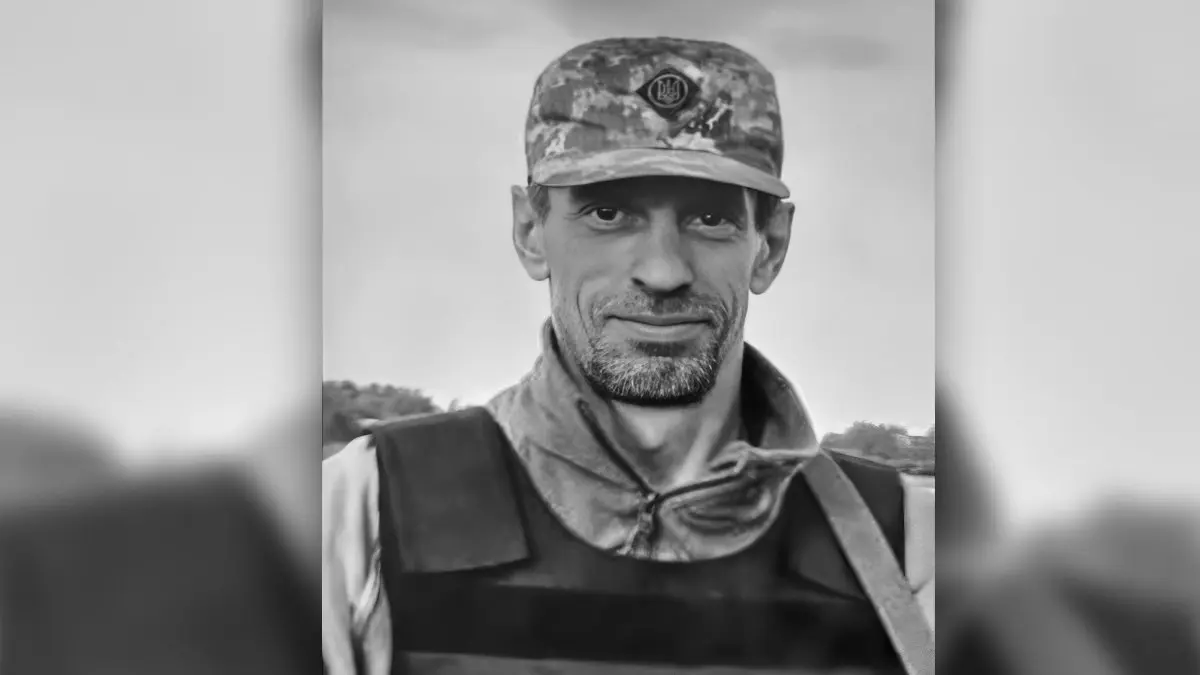 На фронті загинув воїн з Нікополя Віктор Бабін