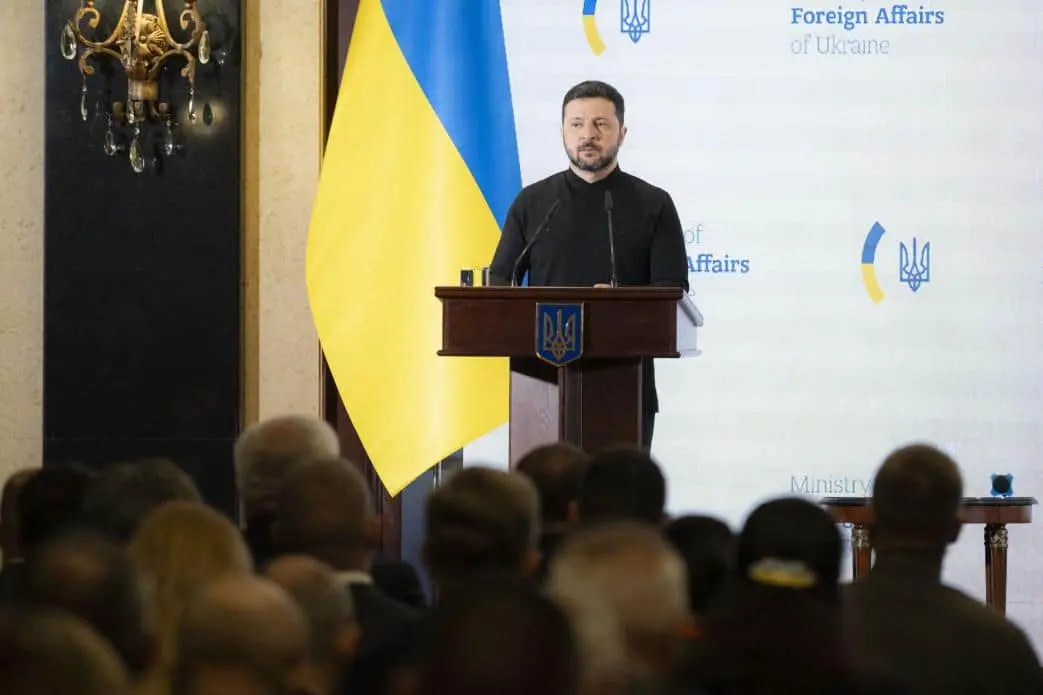 Зеленський озвучив послам п&#700;ять пріоритетних завдань для припинення війни