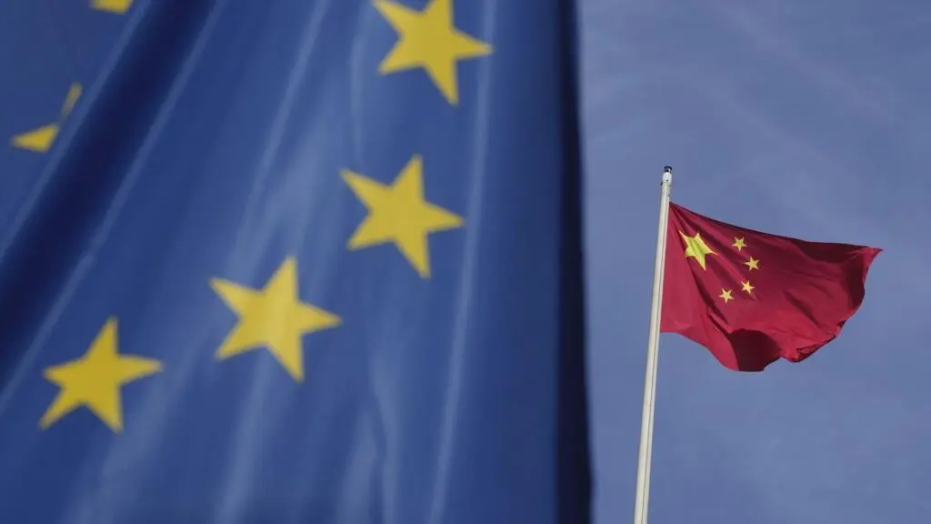 Politico: в ЄС просувають санкції проти Китаю через підтримку РФ у війні проти України