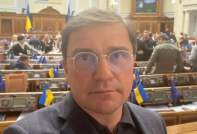 Суд отменил нардепу подозрение в незаконной переправке людей за границу
