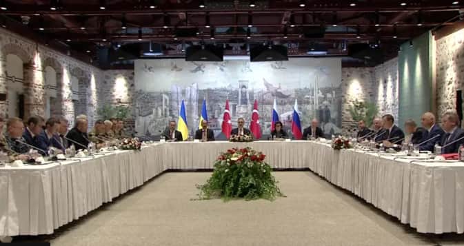У Стамбулі почалась зустріч делегацій України та Росії 