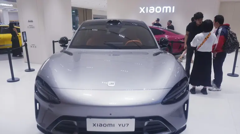 Xiaomi б’є рекорди на біржі через попит на новий електромобіль