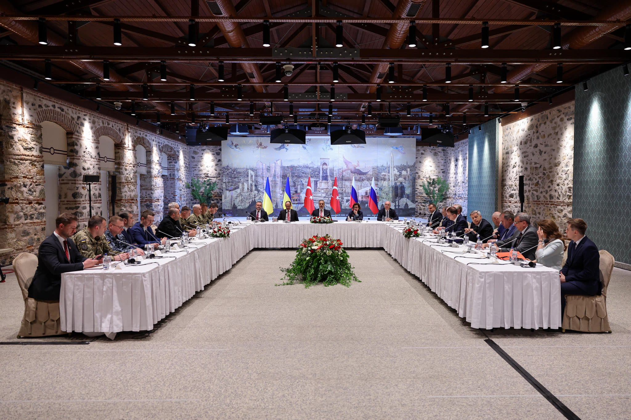 Глава МЗС Туреччини: Україна і РФ "принципово" домовились зустрітись знову