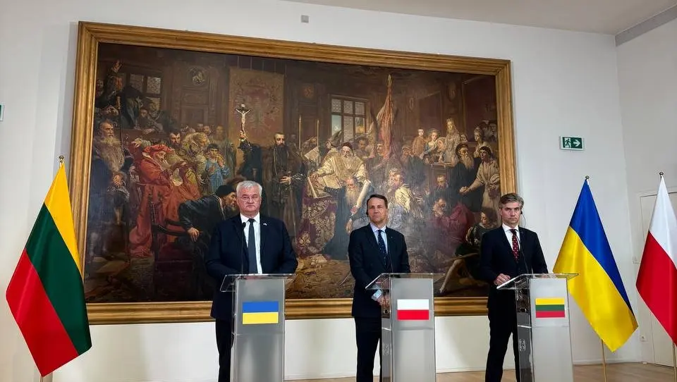 Для противодействия Москве: Украина, Польша и Литва договорились создать форум историков