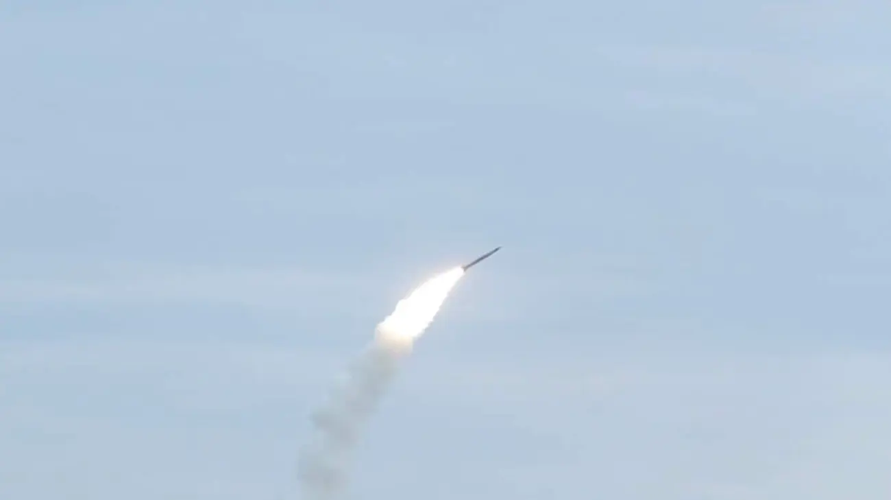 У Чернігові російська ракета влучила по гуманітарній місії з розмінування, є жертви