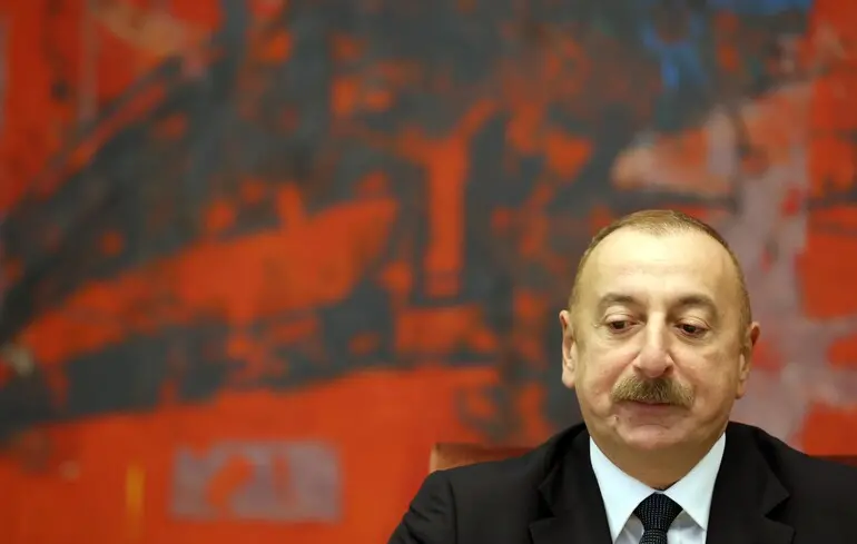 Алієв висловив підтримку територіальної цілісності України та заявив, що розчарований реакцією РФ на збиття азербайджанського літака