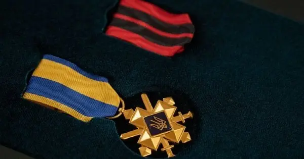 «Хрест бойових заслуг» прирівняють до звання Героя України, – Зеленський