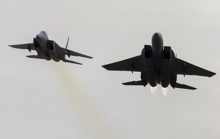 США готуються до війни з Іраном: війська в регіоні приведені у бойову готовність – NYT