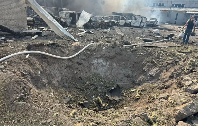 Слов'янськ на Донеччині під ворожим ударом: є руйнування і жертви
