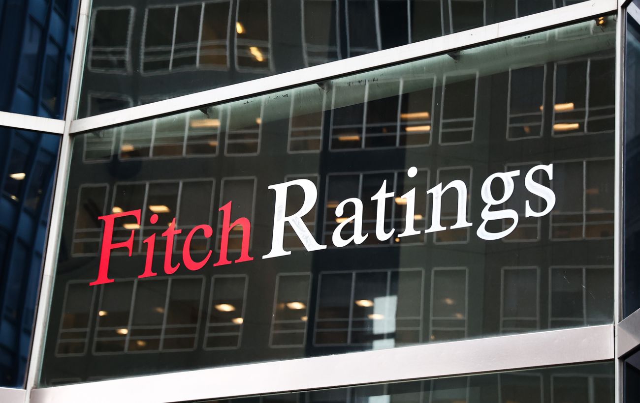 Слабке зростання економіки висока інфляція: Fitch погіршило прогнози для України