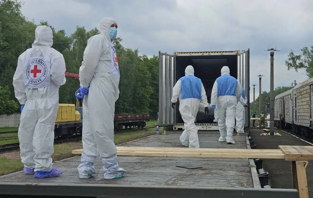 СБУ показала ексклюзивне відео повернення тіл полеглих захисників