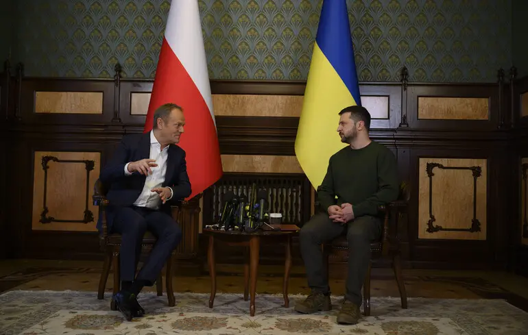 Зеленький відреагував на слова Дуди про можливість закриття інфраструктури для поставок зброї