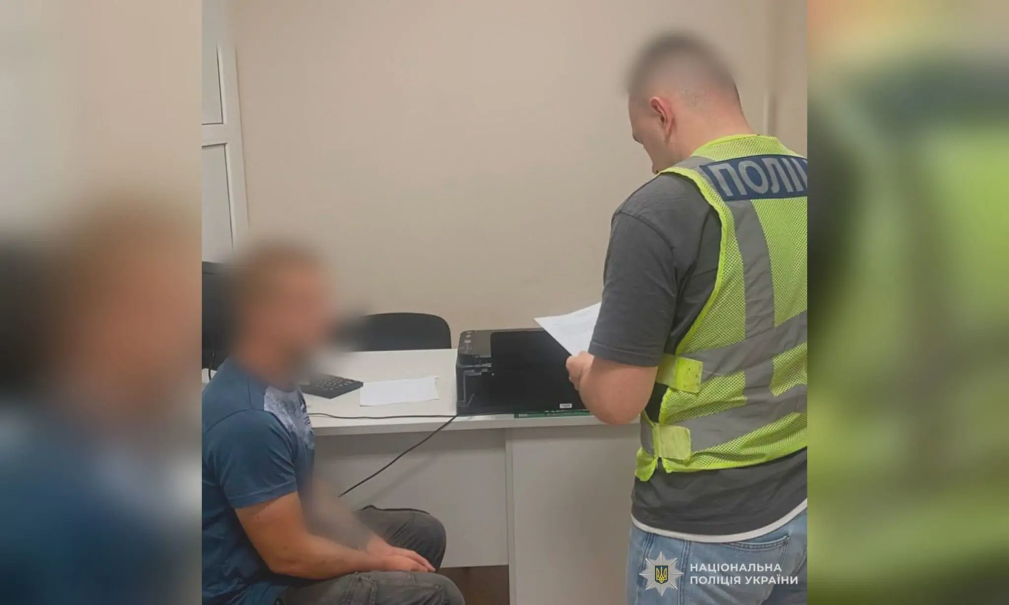 У Харкові затримали чоловіка, якого підозрюють у підпалі дверей