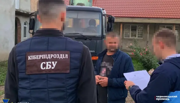 Молився за окупантів: на Буковині затримали чоловіка, який підтримував ворога