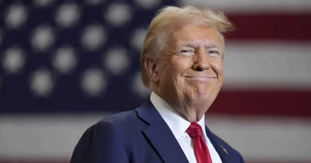 Трамп погрожує ЄС, угода Франції з сепаратистами, стрілянина в Австрії: все за вихідні