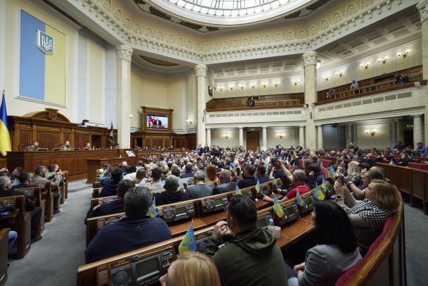 Тиск на журналістів посилиться: Верховна Рада ухвалила скандальний закон